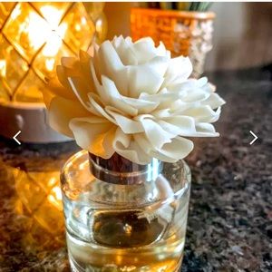 Scentsy fragrance flower